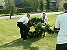 Maibaum aufstellen 2006_12