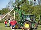 Maibaum aufstellen 2009_58