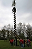 Maibaum aufstellen 2010_61