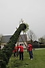 Maibaum aufstellen 2013_84